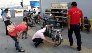 Cykel- och mopedreparatörer finns i varje gathörn